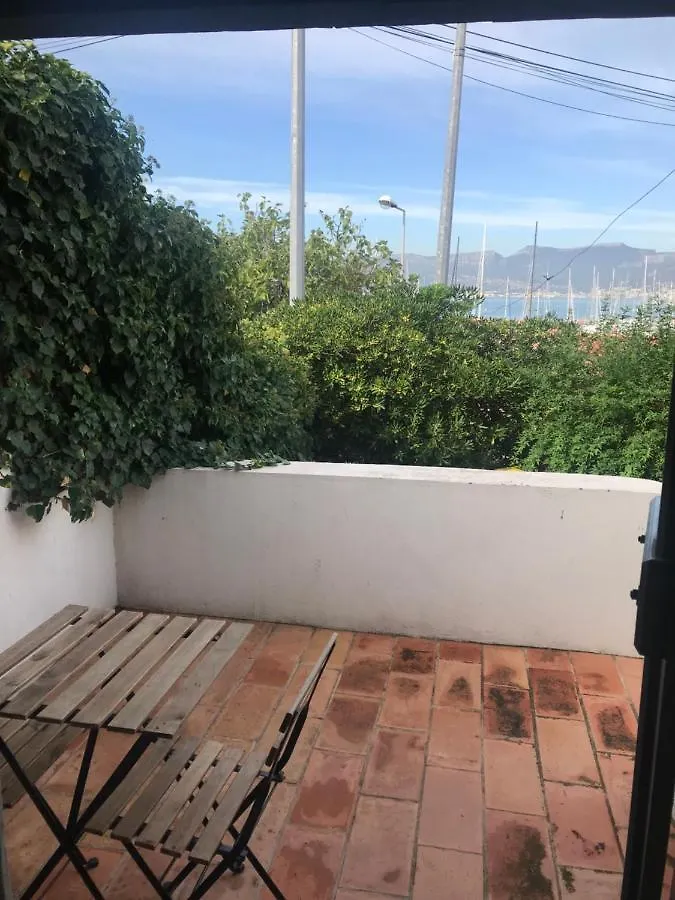 Holiday home Maison De Pecheur 1900 Saint-Mandrier-sur-Mer